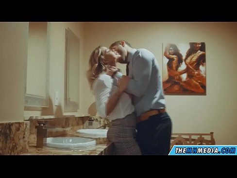 ❤️ Кога бујна русокоса ќе ве заведе во јавен тоалет Порно vk на mk.teencumpot.ru ❌️❤